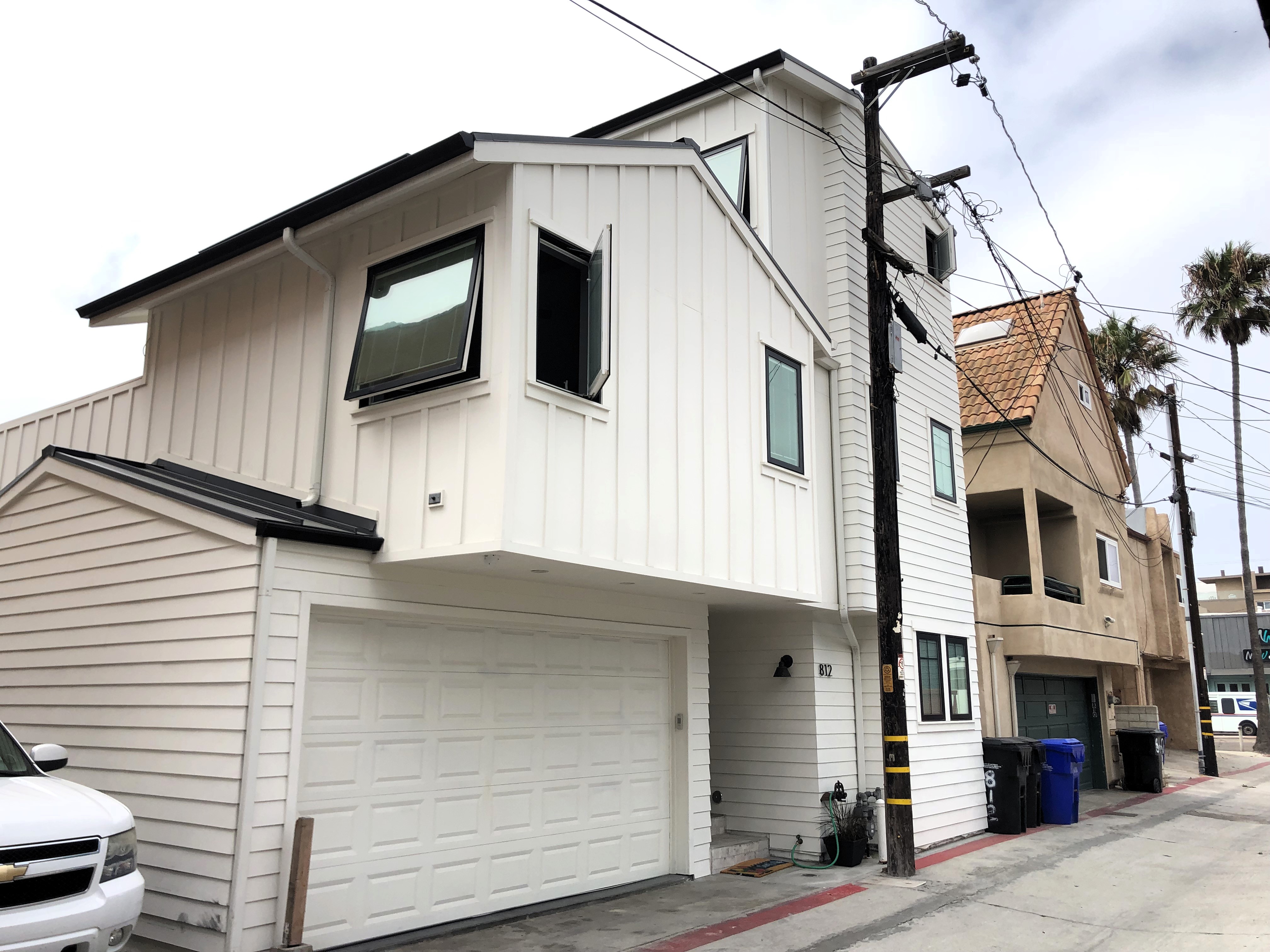812 Sunset Ct. photo 3